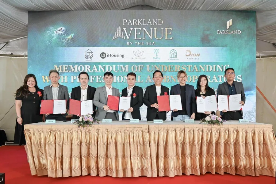 iHousing at the Parkland Avenue by the Sea MOU signing